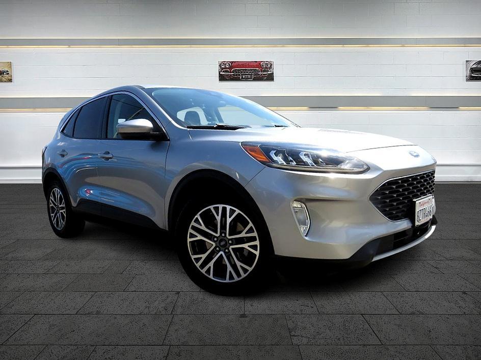 2022 Ford Escape SEL's photo