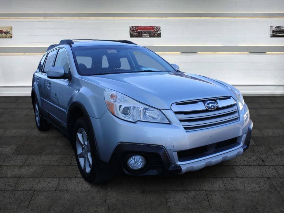 2014 Subaru Outback 2.5i Limited's photo