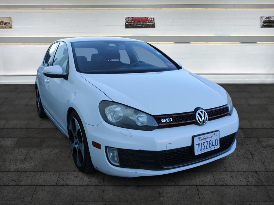 2011 Volkswagen GTI Sunroof's photo