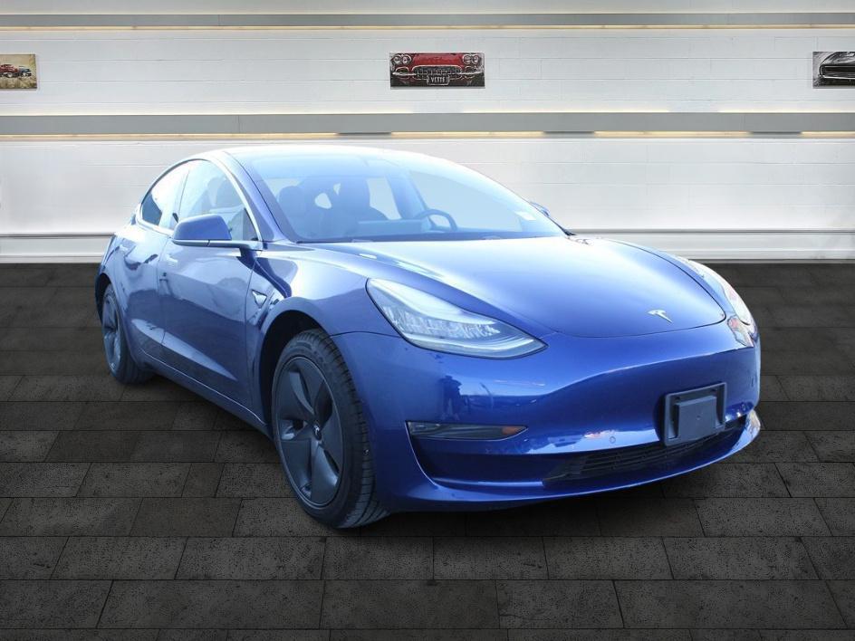 2020 Tesla Model 3 Base's photo
