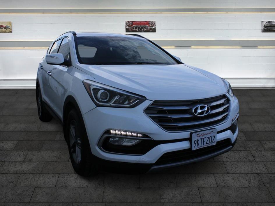 2017 Hyundai Santa Fe Sport's photo