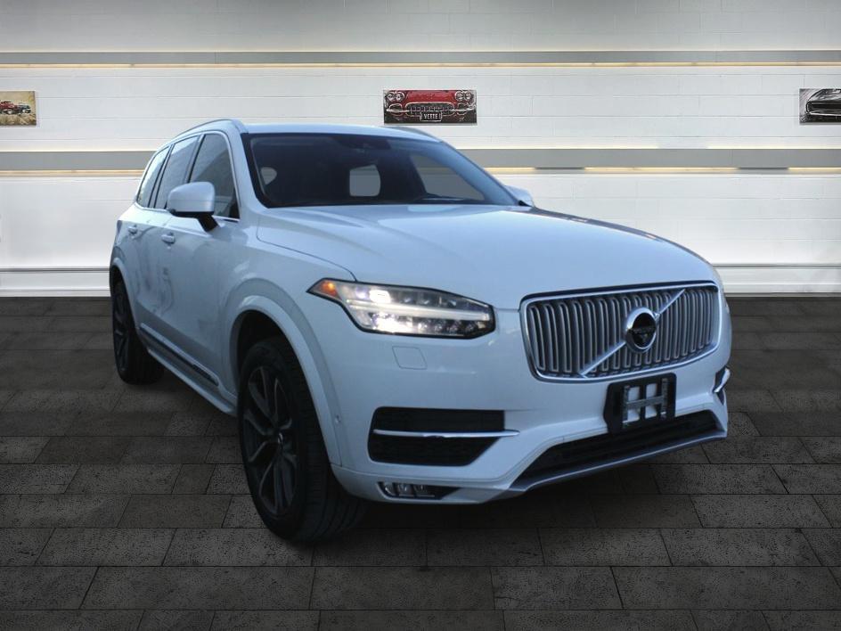 2016 Volvo XC90 Inscription's photo