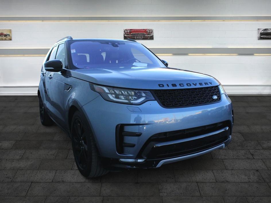 2020 Land Rover Discovery Landmark Edition's photo