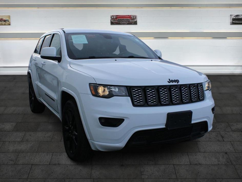 2019 Jeep Grand Cherokee Altitude's photo