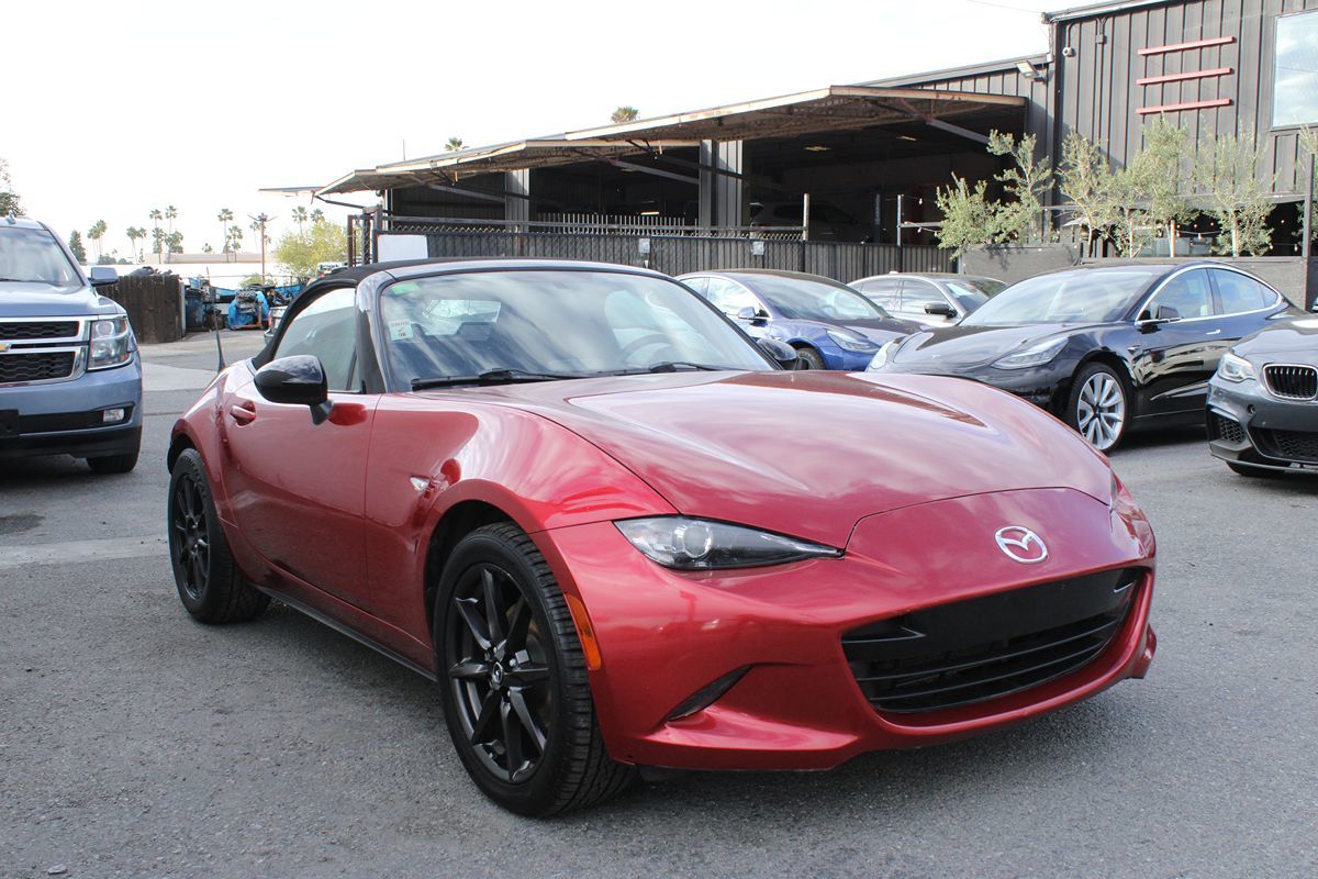 2016 Mazda MX-5 Miata Club's photo