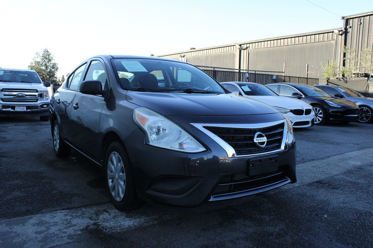 2015 Nissan Versa Sedan S Plus