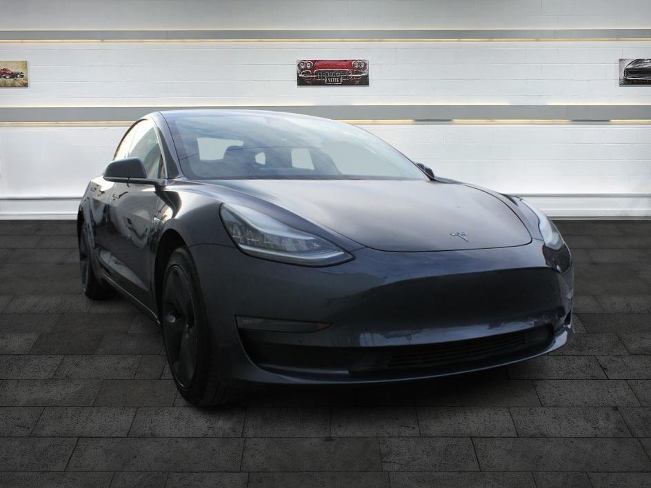 2019 Tesla Model 3 Base