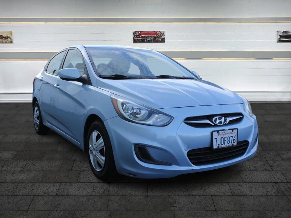 2013 Hyundai Accent GLS