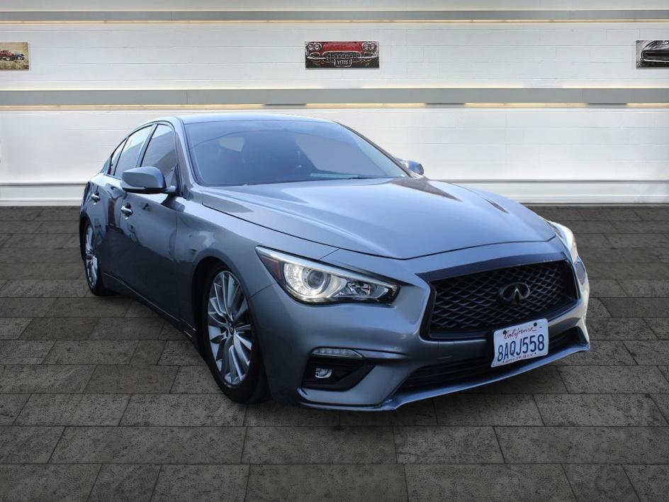 2018 INFINITI Q50 LUXE