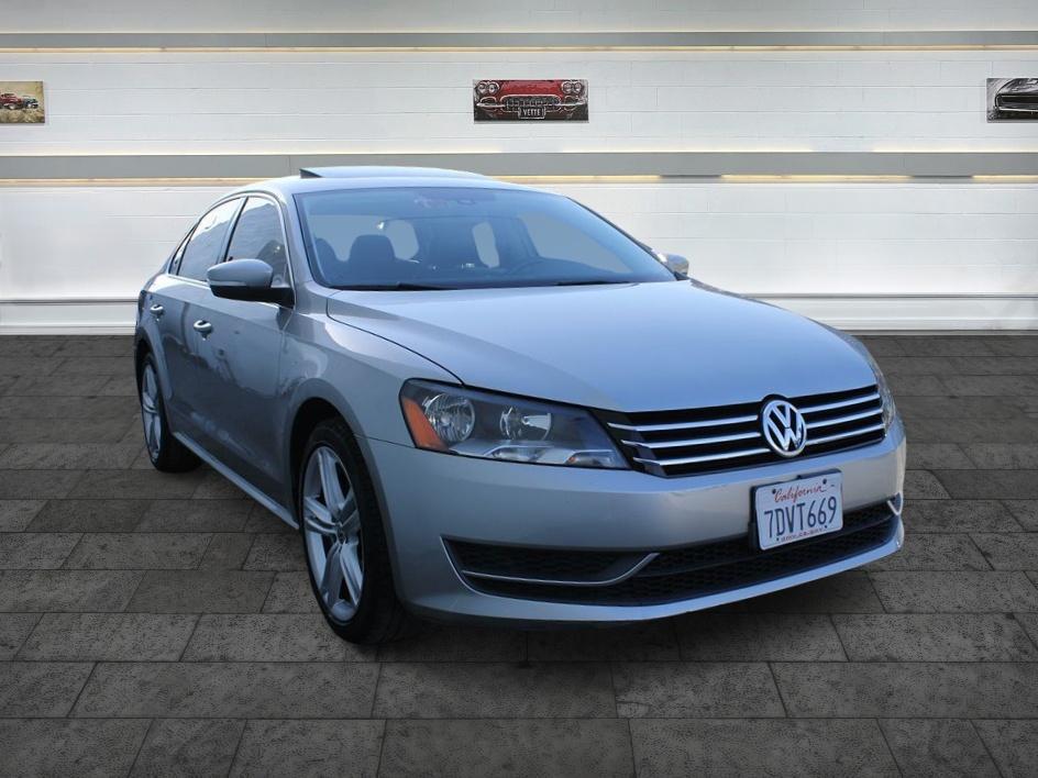 2014 Volkswagen Passat SE