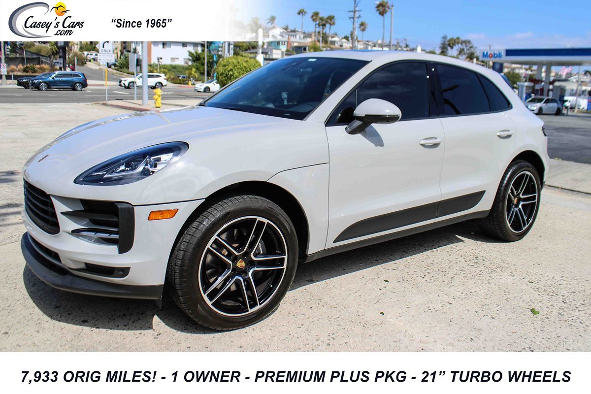 2021 Porsche Macan -'s photo