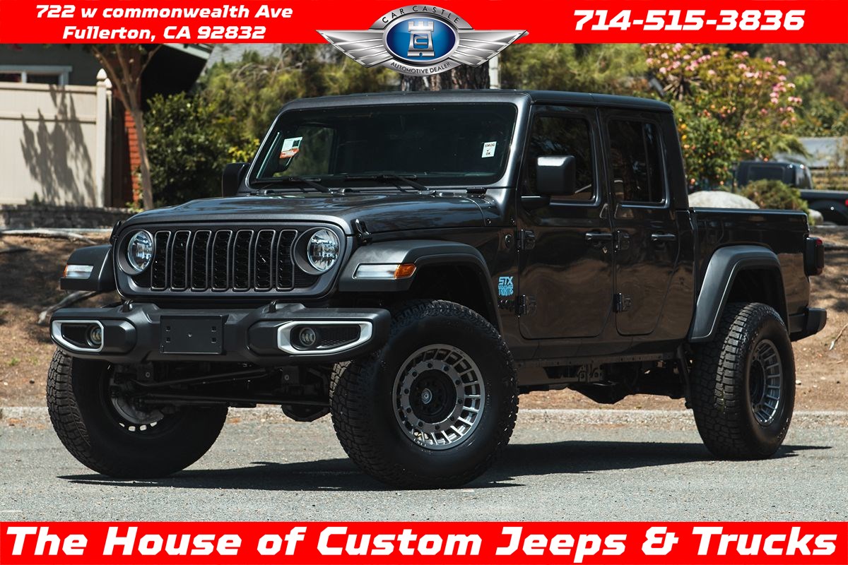 2024 Jeep Gladiator Sport's photo