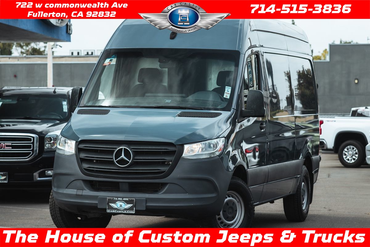 2019 Mercedes-Benz Sprinter Crew Van Base's photo