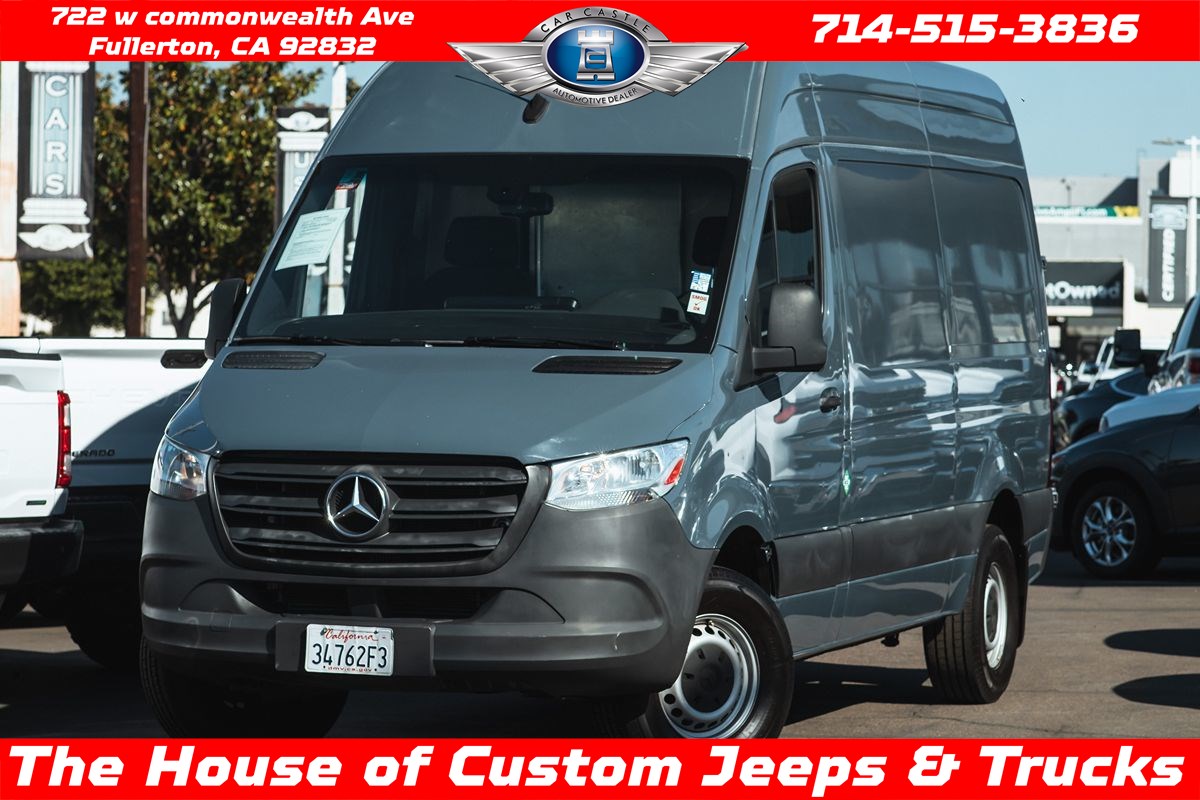 2019 Mercedes-Benz Sprinter Crew Van Base's photo