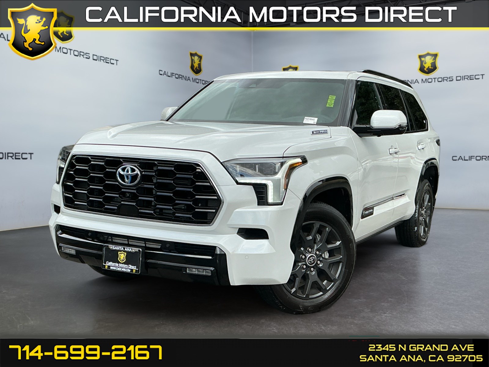 2023 Toyota Sequoia Platinum's photo