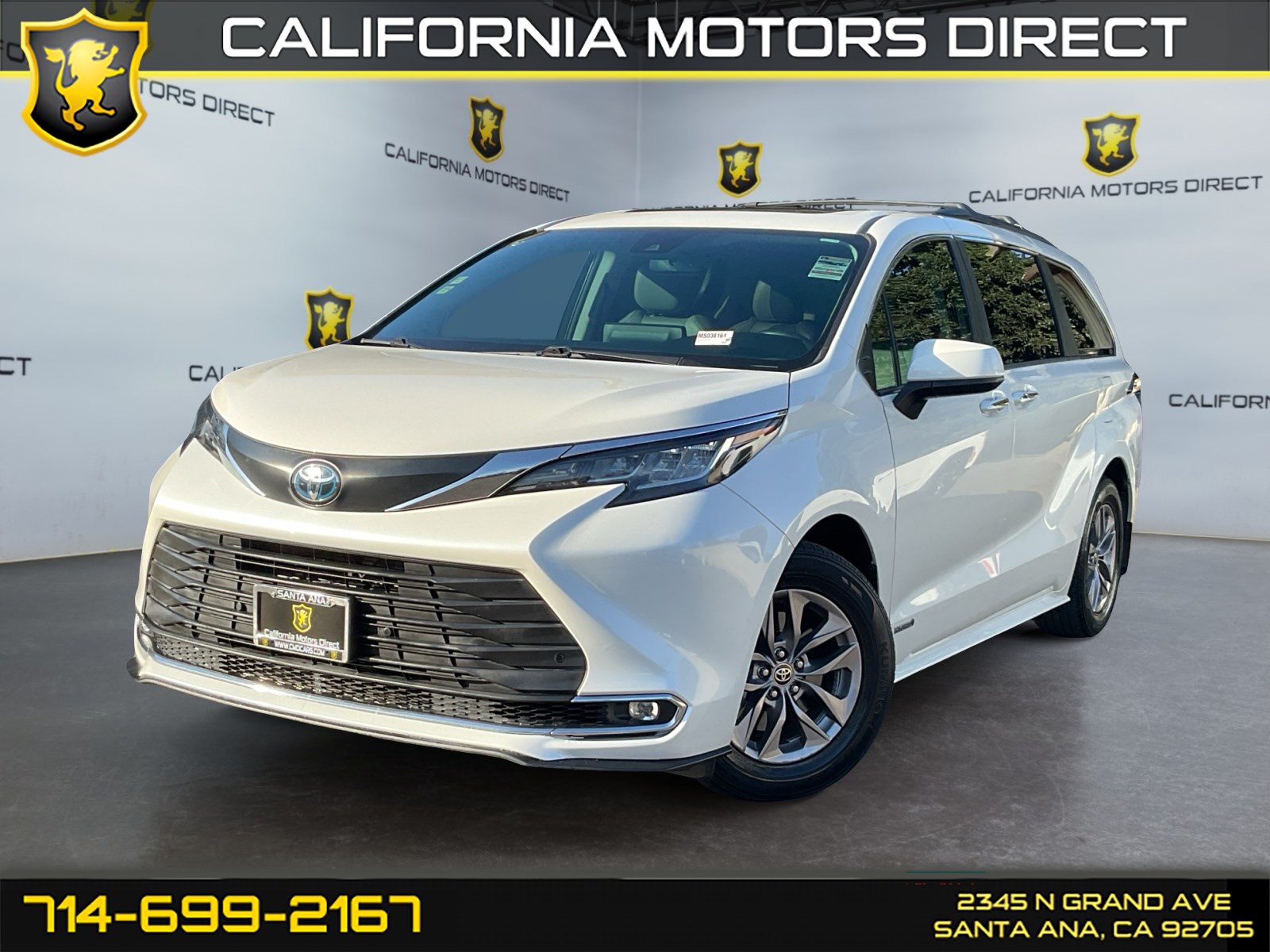 2021 Toyota Sienna XLE's photo