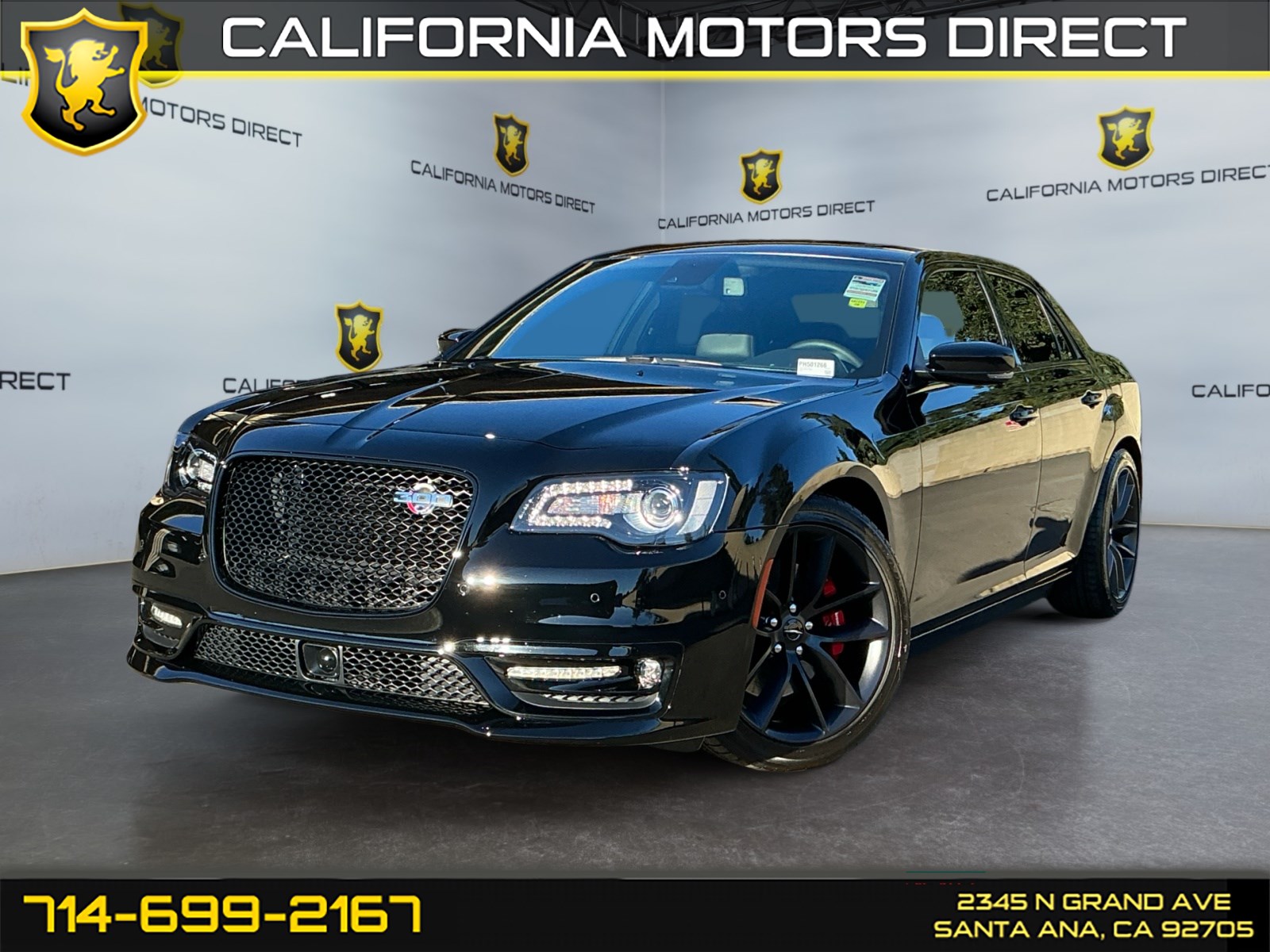 2023 Chrysler 300 C's photo