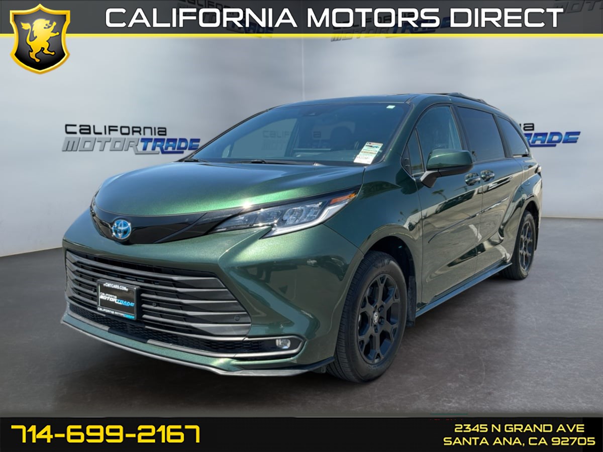 2025 Toyota Sienna Woodland Edition