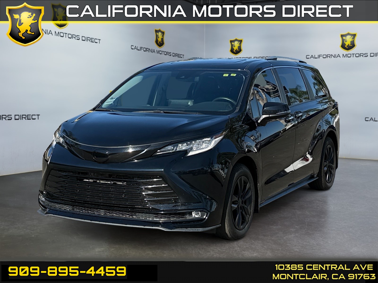 2022 Toyota Sienna Limited's photo