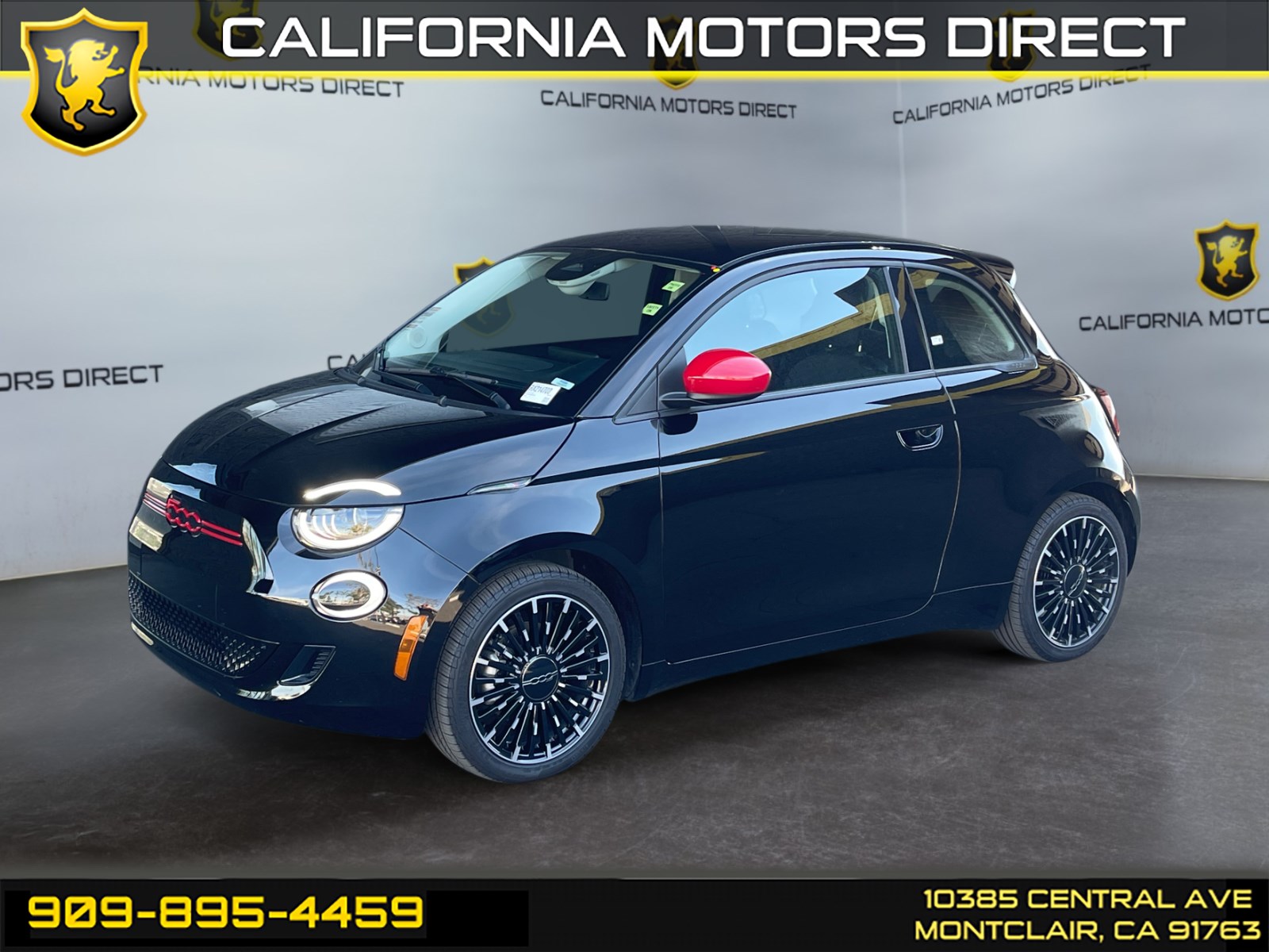 2024 FIAT 500e Base