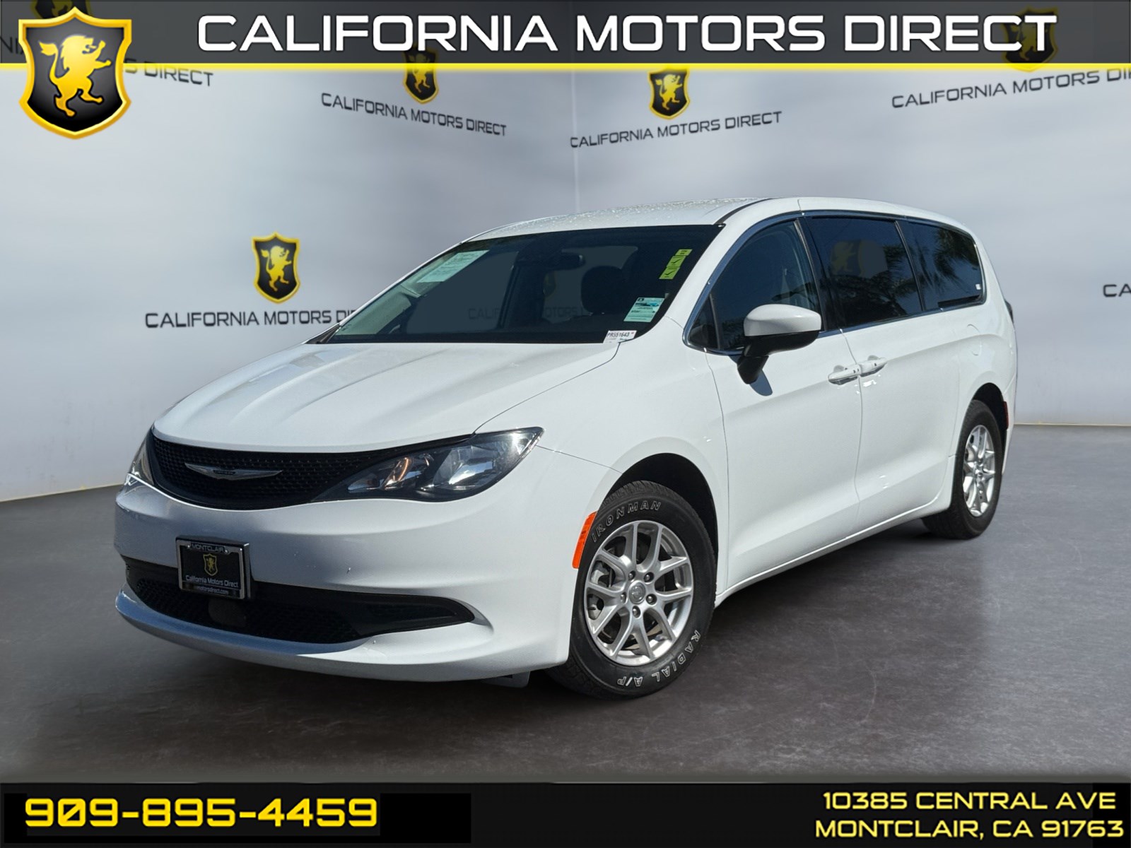 2023 Chrysler Voyager