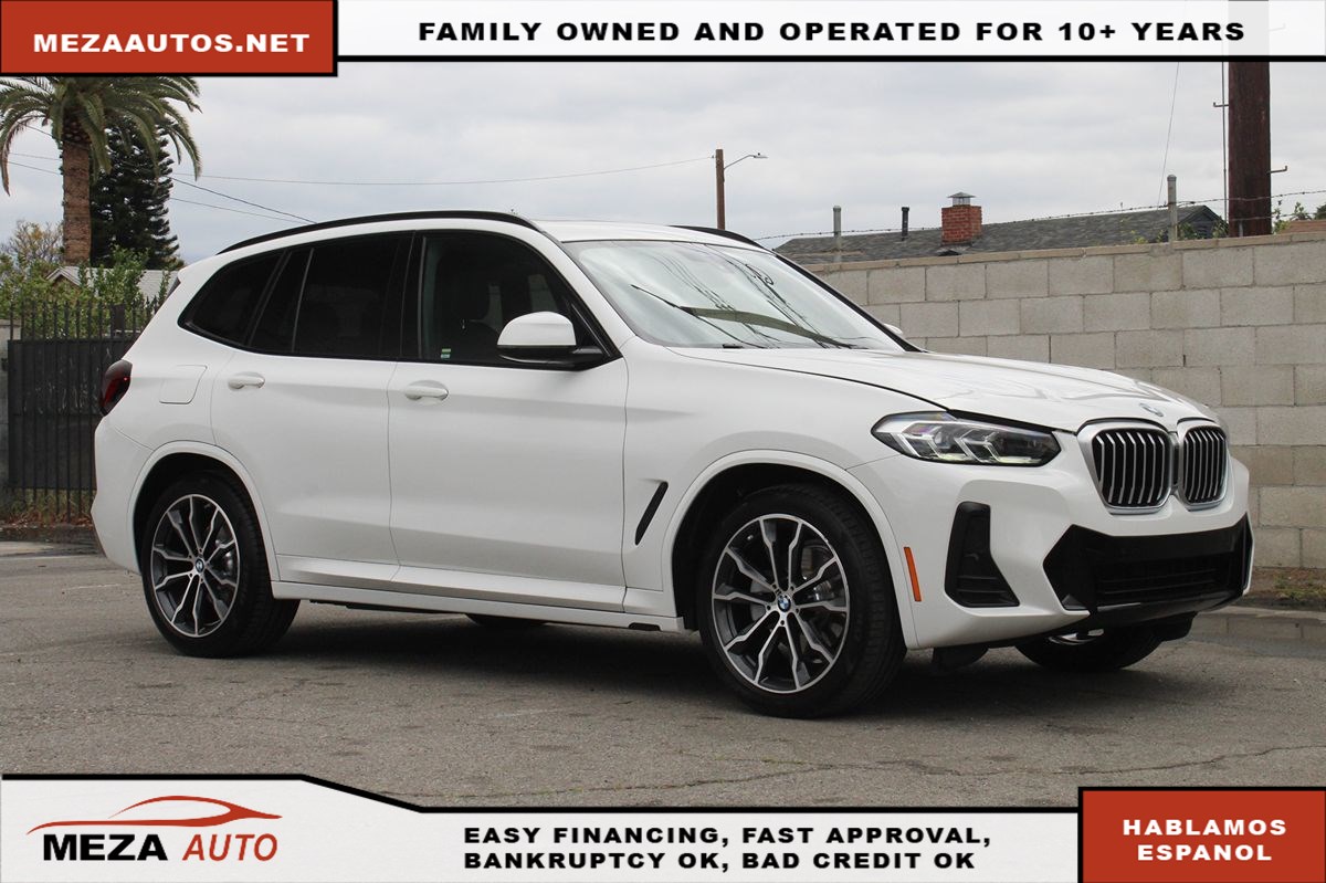 2022 BMW X3 30i's photo