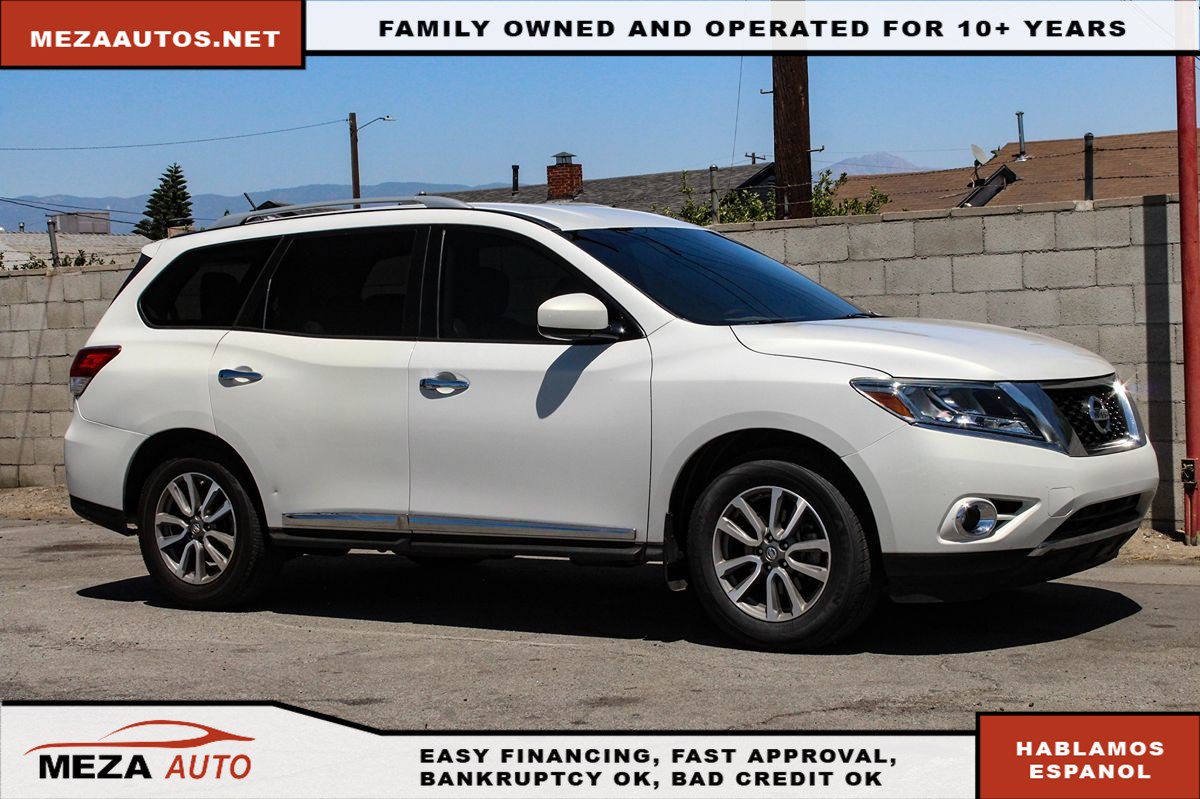 2014 Nissan Pathfinder SL's photo