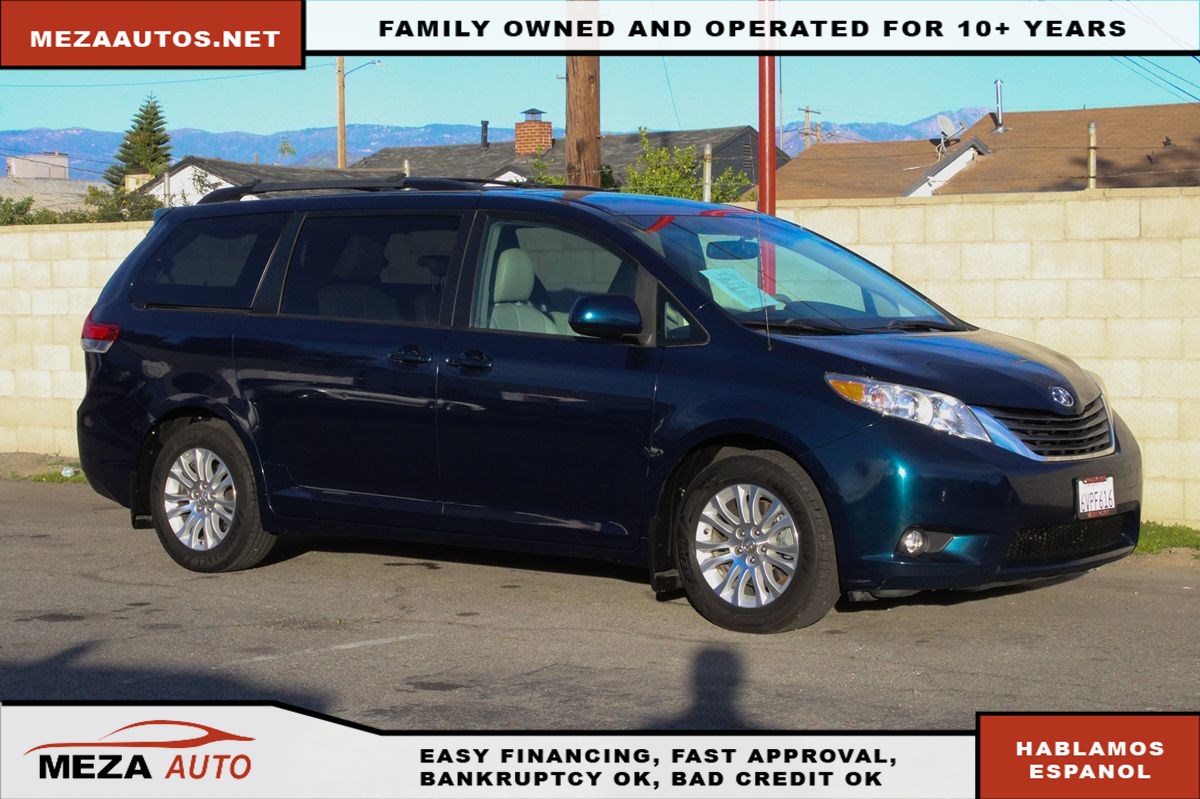 2012 Toyota Sienna XLE