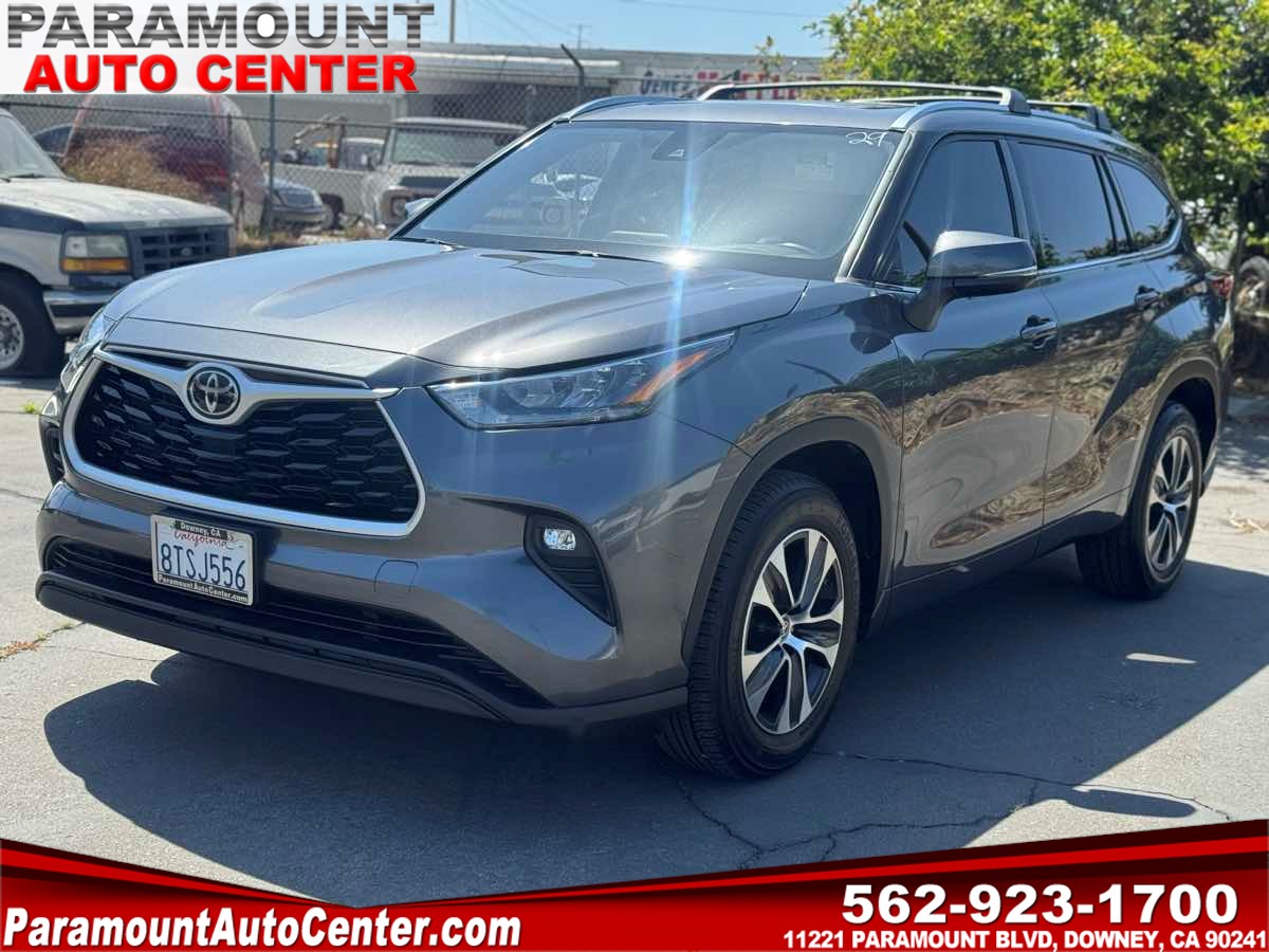 2020 Toyota Highlander XLE's photo