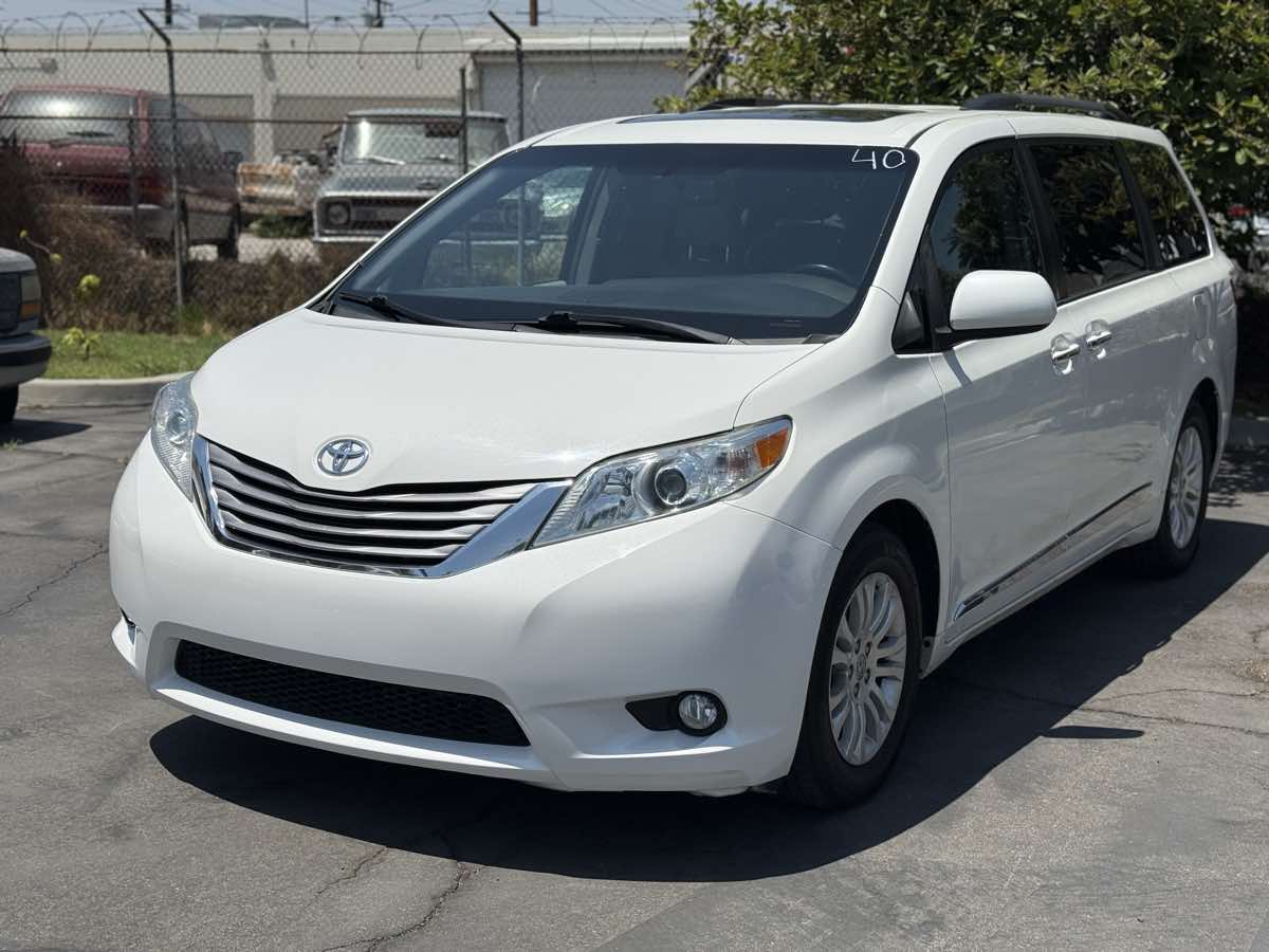 2017 Toyota Sienna