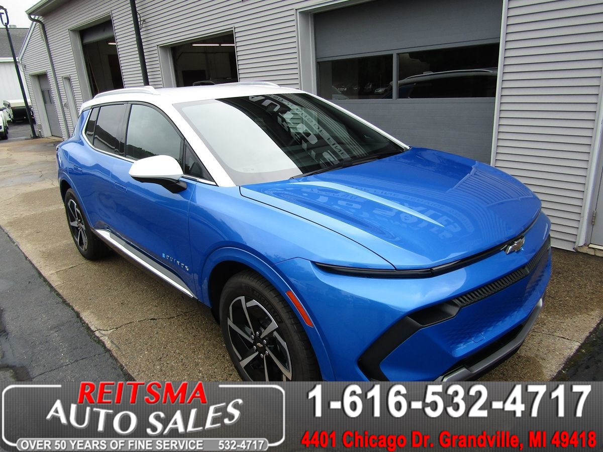 2024 Chevrolet Equinox EV LT's photo