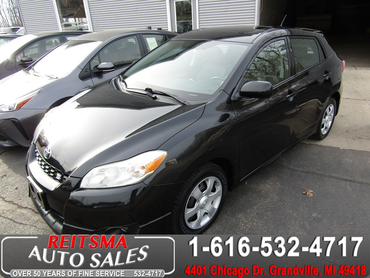 2009 Toyota Matrix S's photo