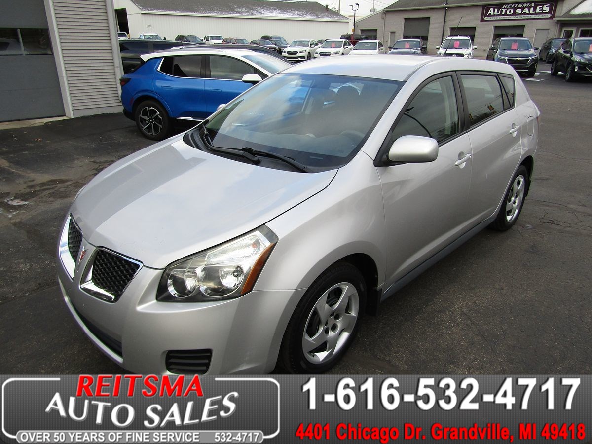 2009 Pontiac Vibe Base