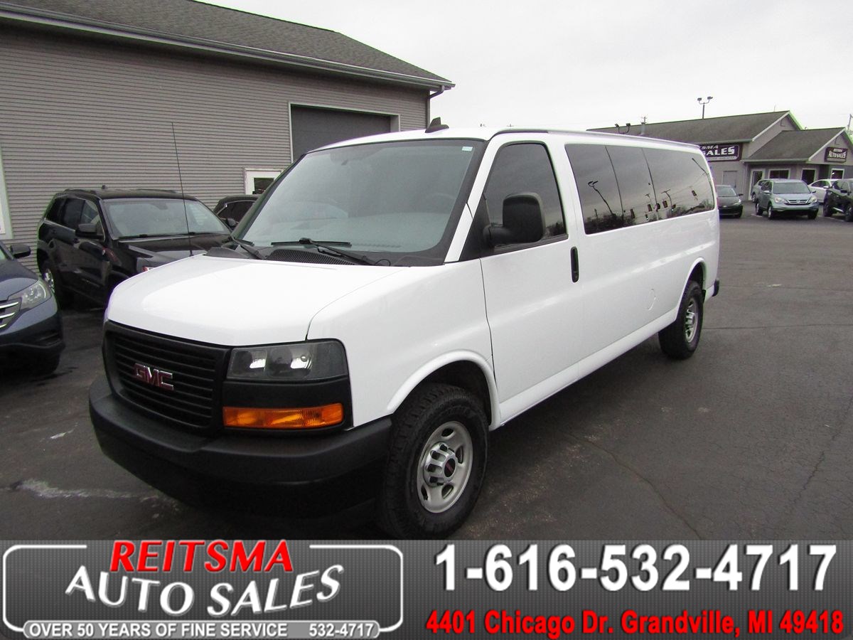 2023 GMC Savana Passenger - Image 1