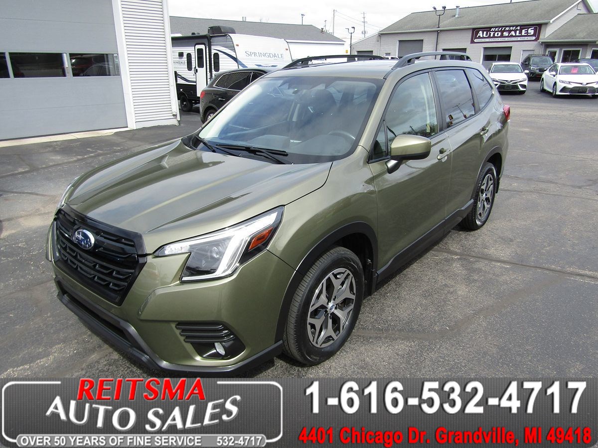 2023 Subaru Forester Premium