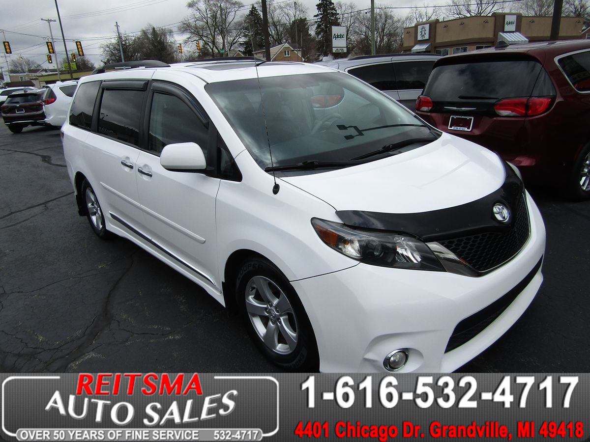 2013 Toyota Sienna SE V6