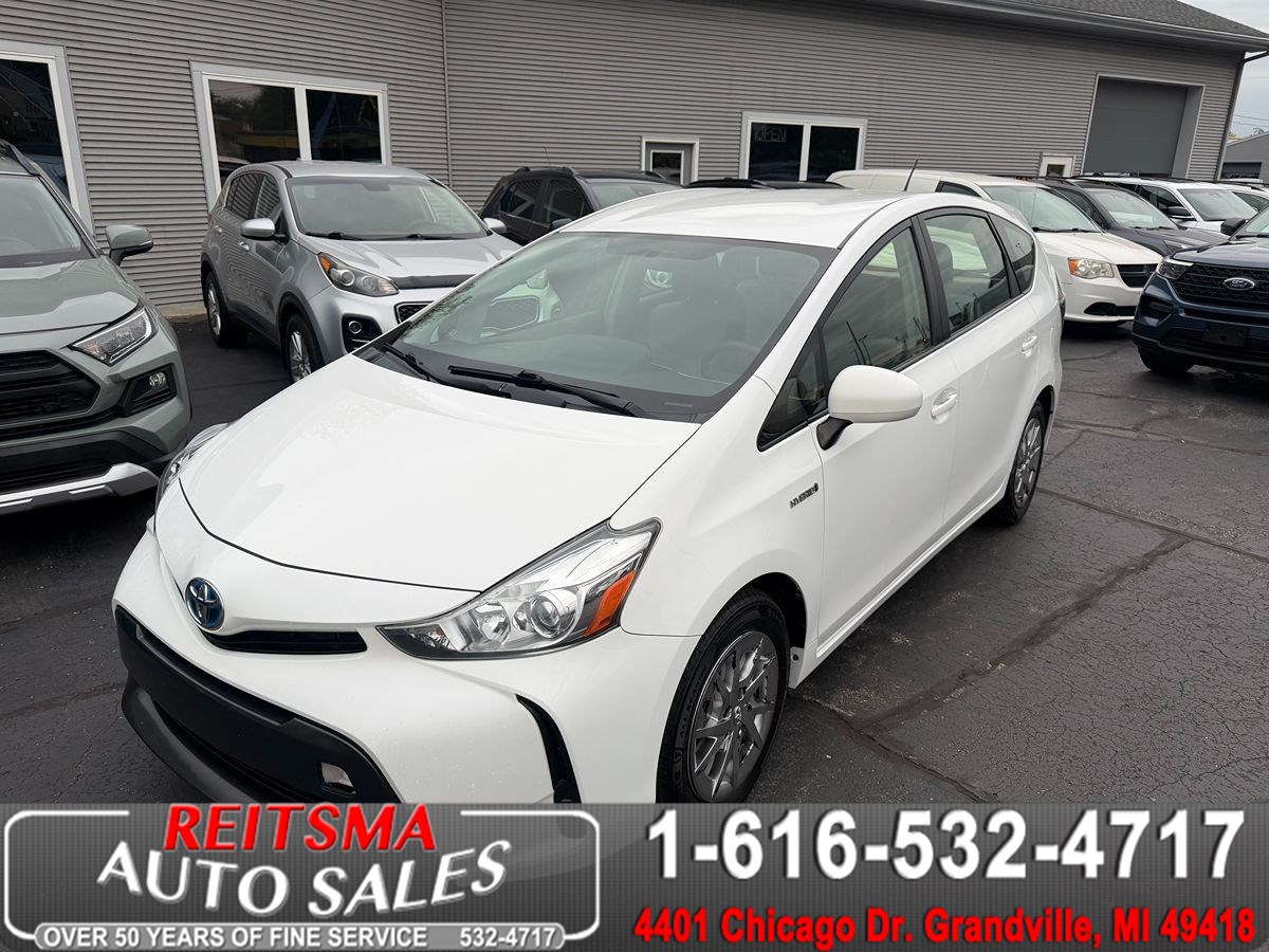 2017 Toyota Prius v