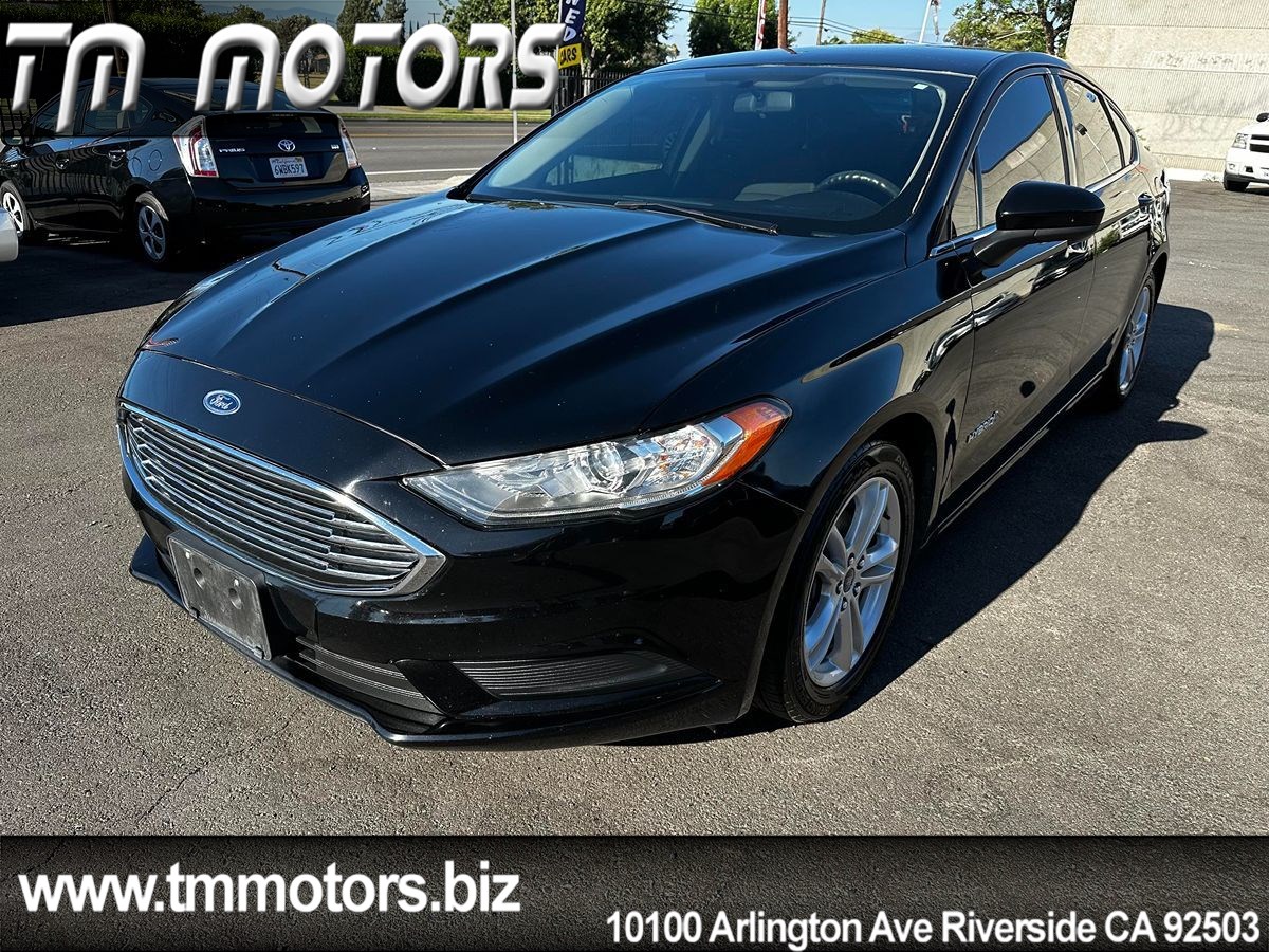 2018 Ford Fusion Hybrid SE's photo