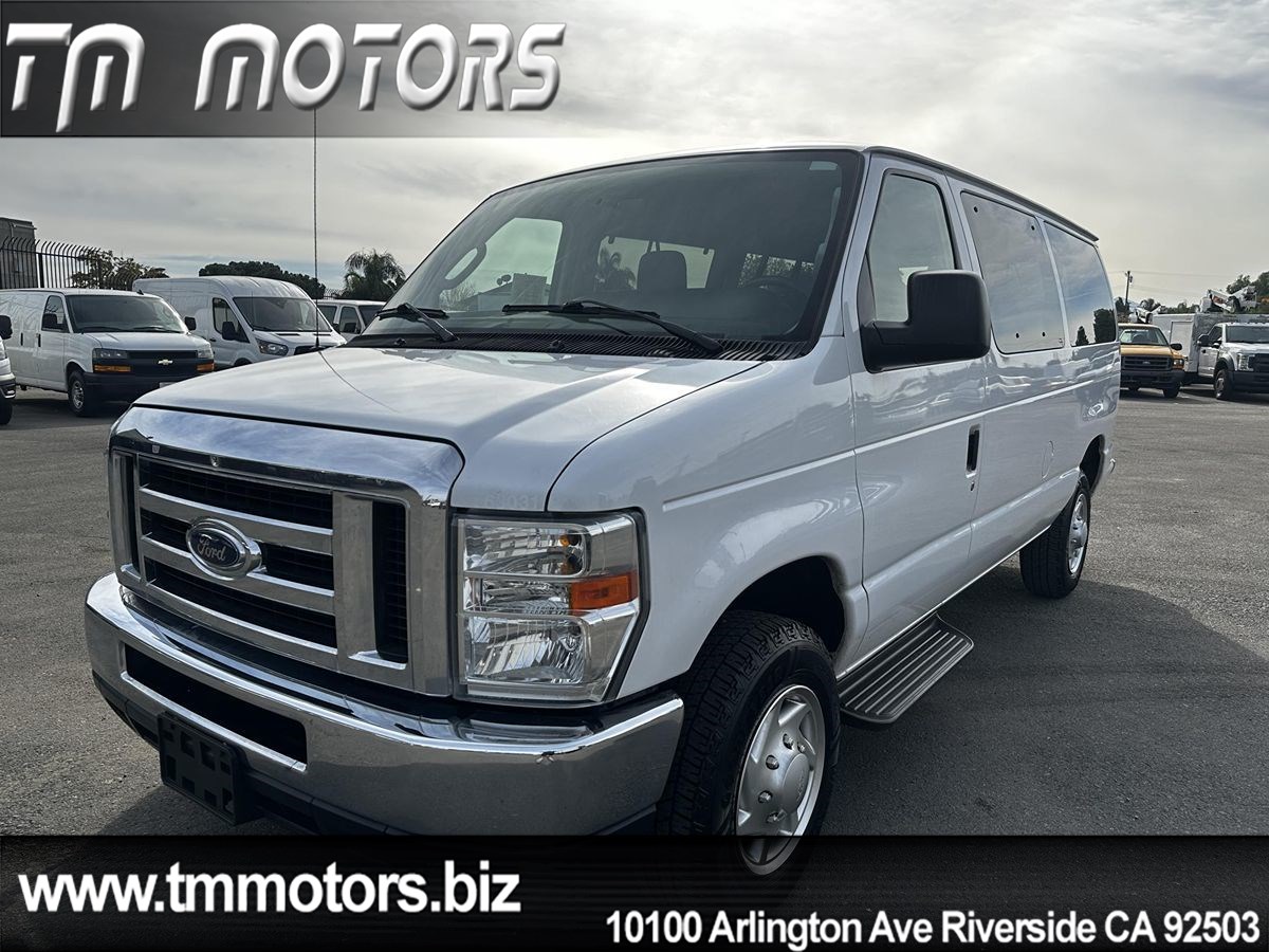 2011 Ford E-Series Econoline Wagon XLT's photo