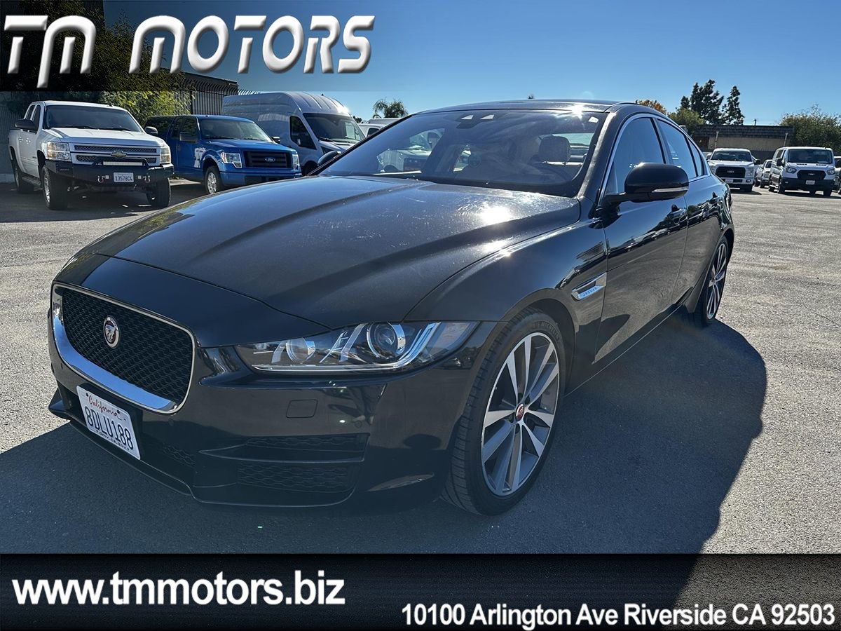 2017 Jaguar XE Prestige's photo