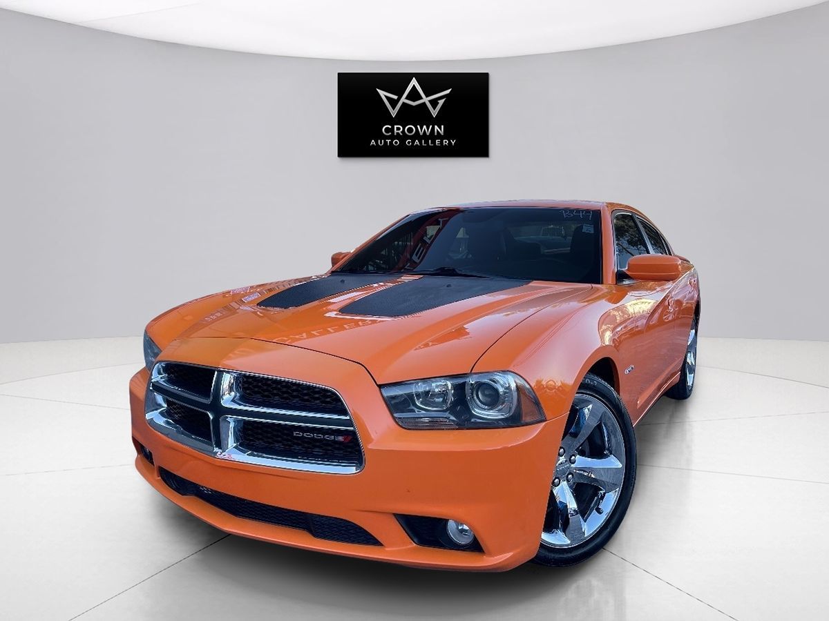 2014 Dodge Charger R/T's photo