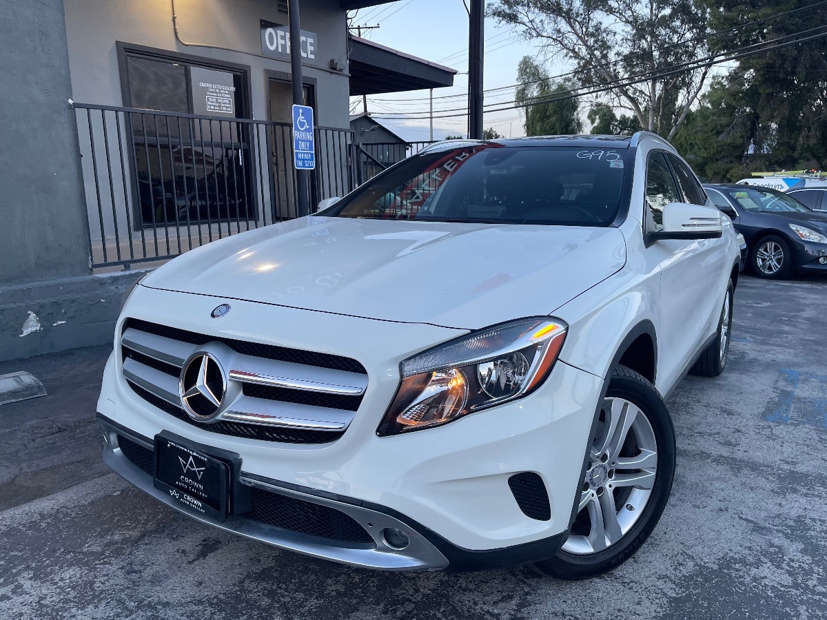 2017 Mercedes-Benz GLA-Class GLA250's photo