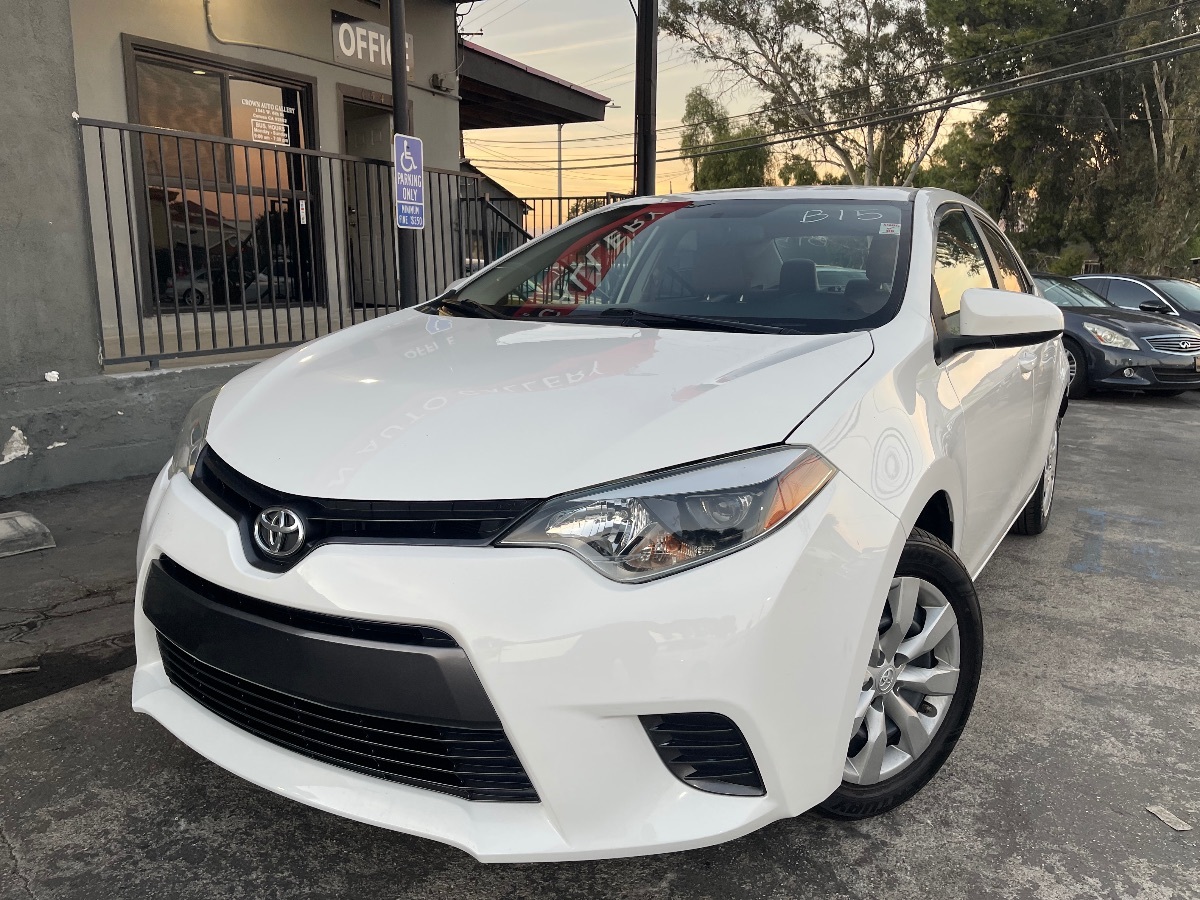2016 Toyota Corolla LE's photo