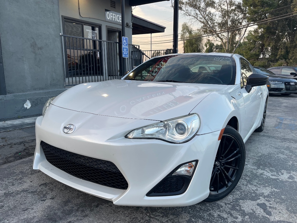 2013 Scion FR-S Base