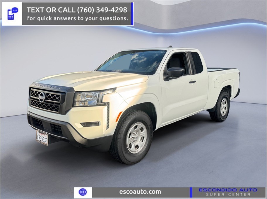 2023 Nissan Frontier S's photo