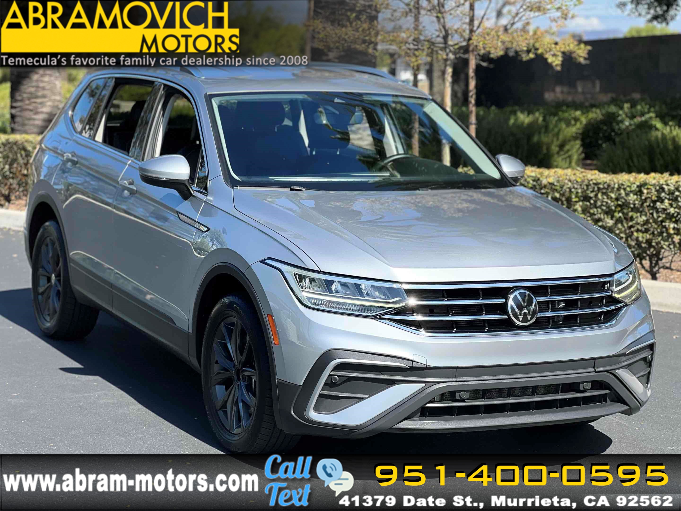 2022 Volkswagen Tiguan SE's photo