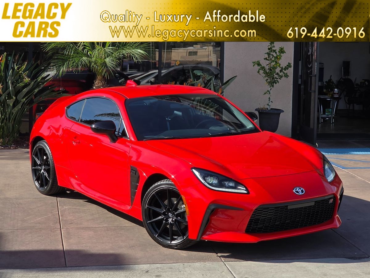 2024 Toyota GR86 Premium's photo