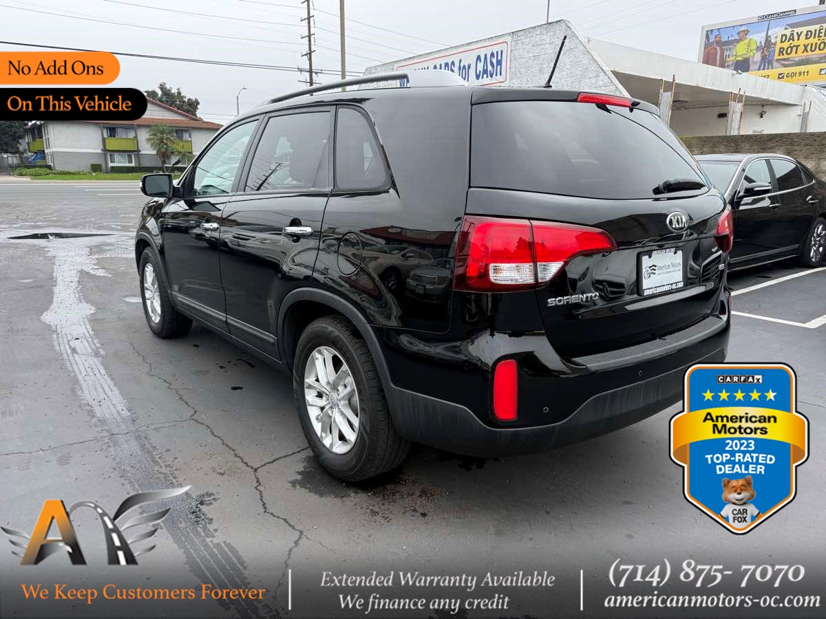 2015 Kia Sorento LX's photo