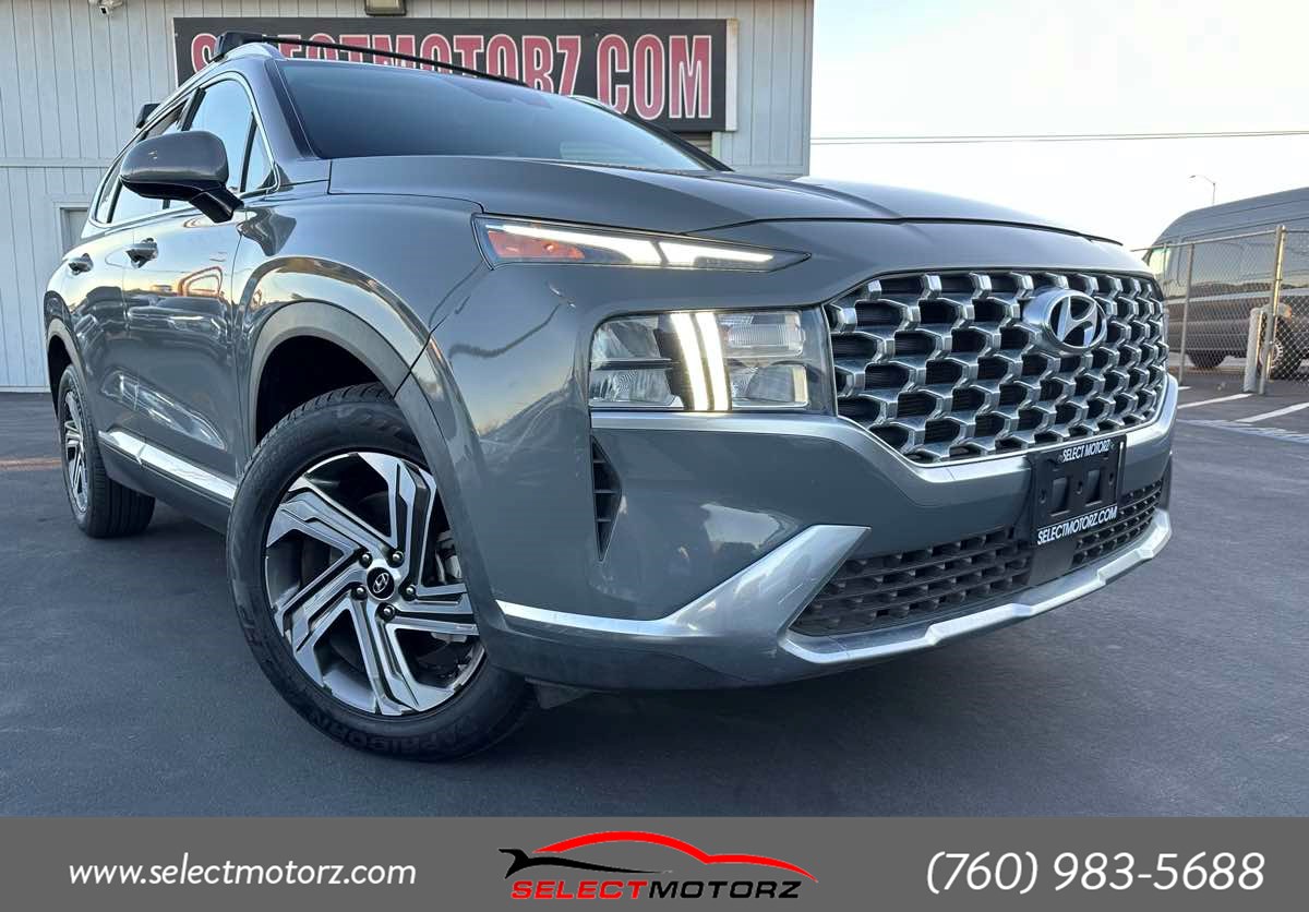 2022 Hyundai Santa Fe SEL's photo