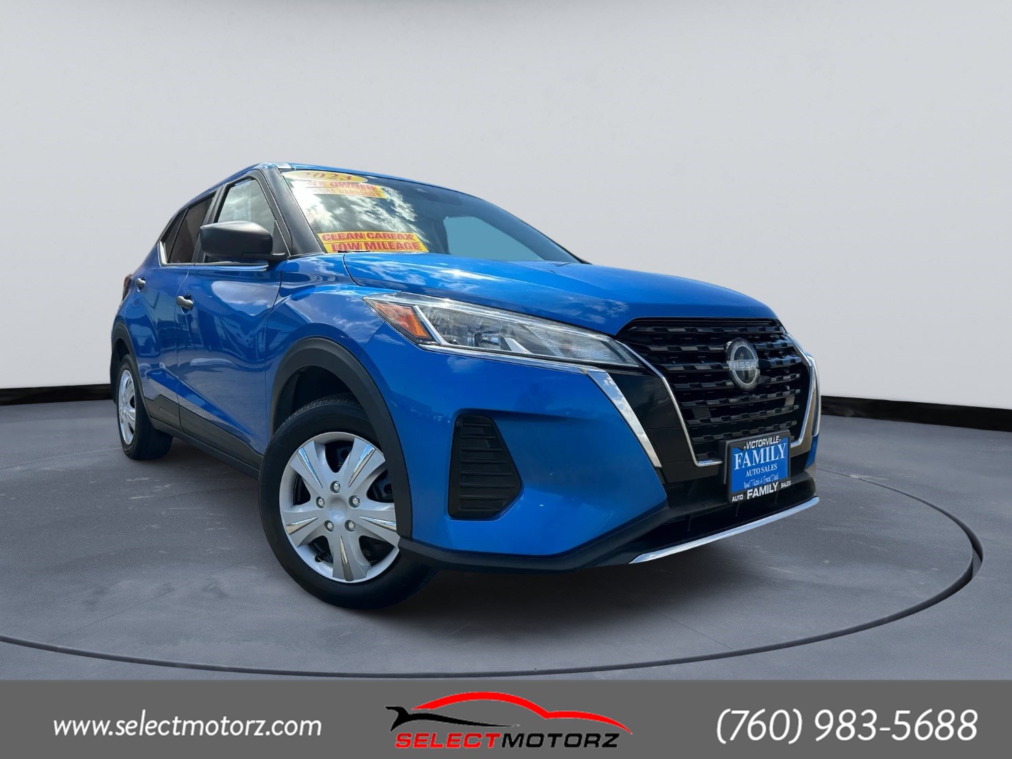 2023 Nissan Kicks S's photo